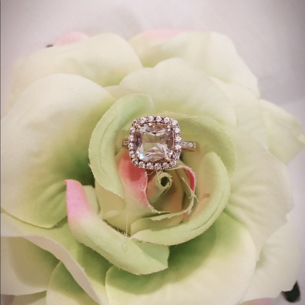 3.76ctw Genuine Peridot & White Sapphire 10K - Picture 2 of 8